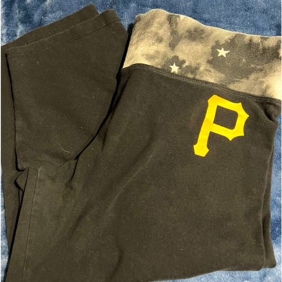 PINK Victoria's Secret Pants - Victoria’s Secret Pink  Pittsburgh pirates capris yoga pants L
